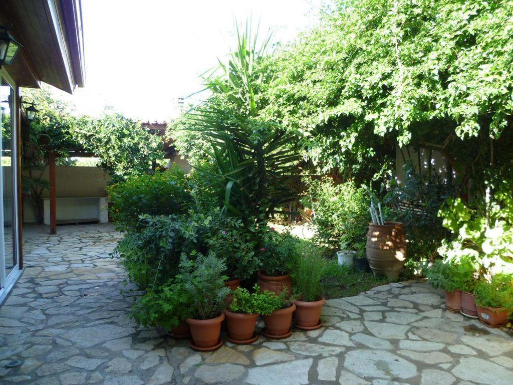 Meliti Guesthouse Akrata Room photo